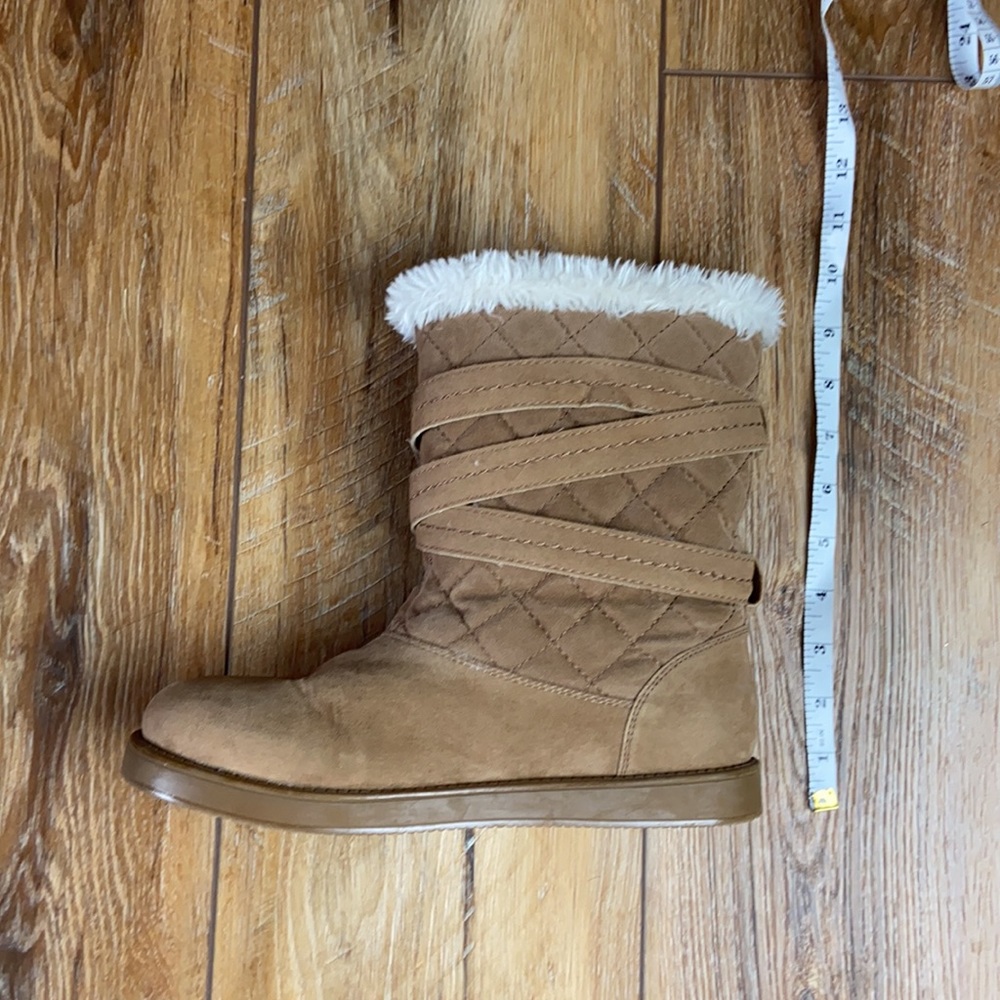 G by Guess Babez Ugg Style Boots 8.5 - Picture 11 of 13